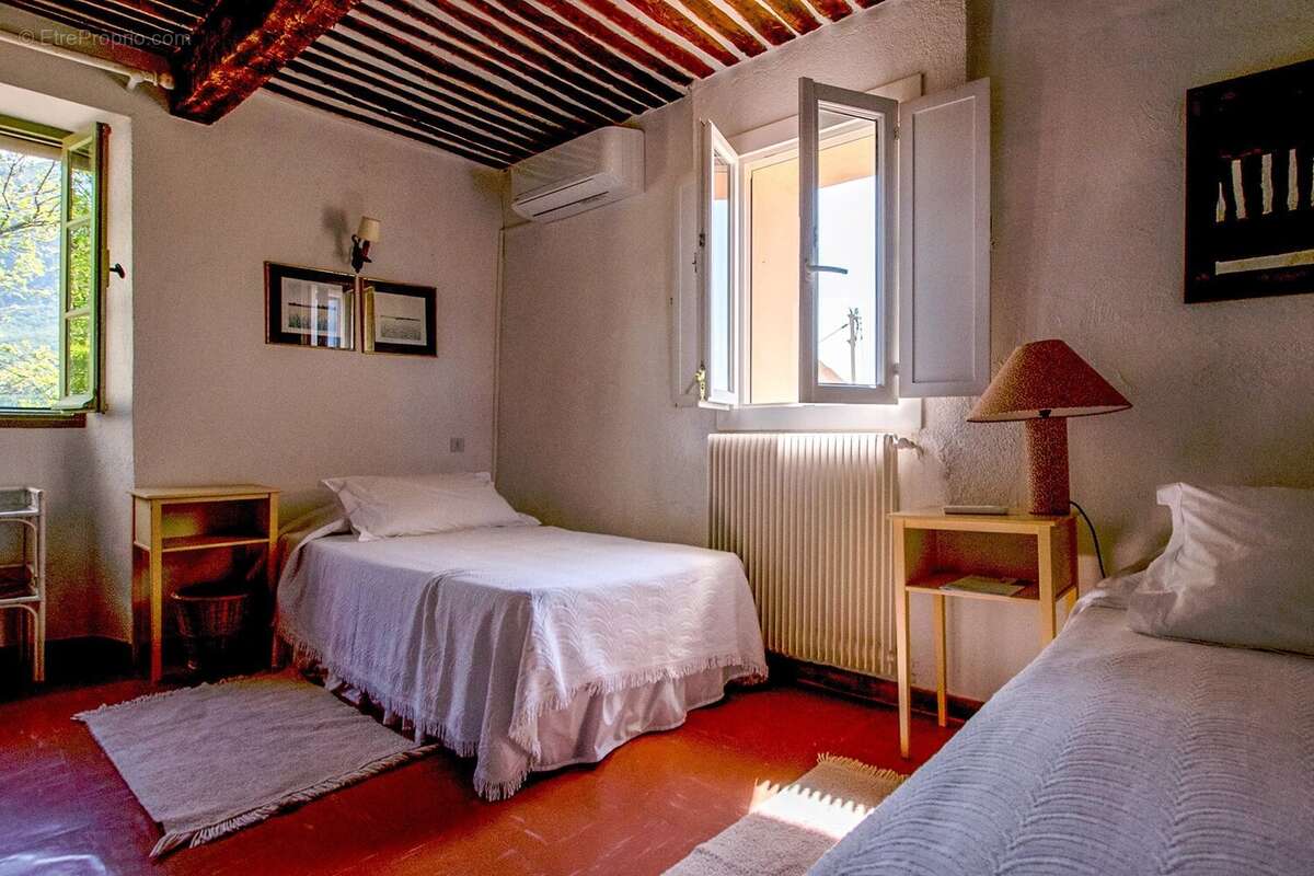 Maison à LE BAR-SUR-LOUP