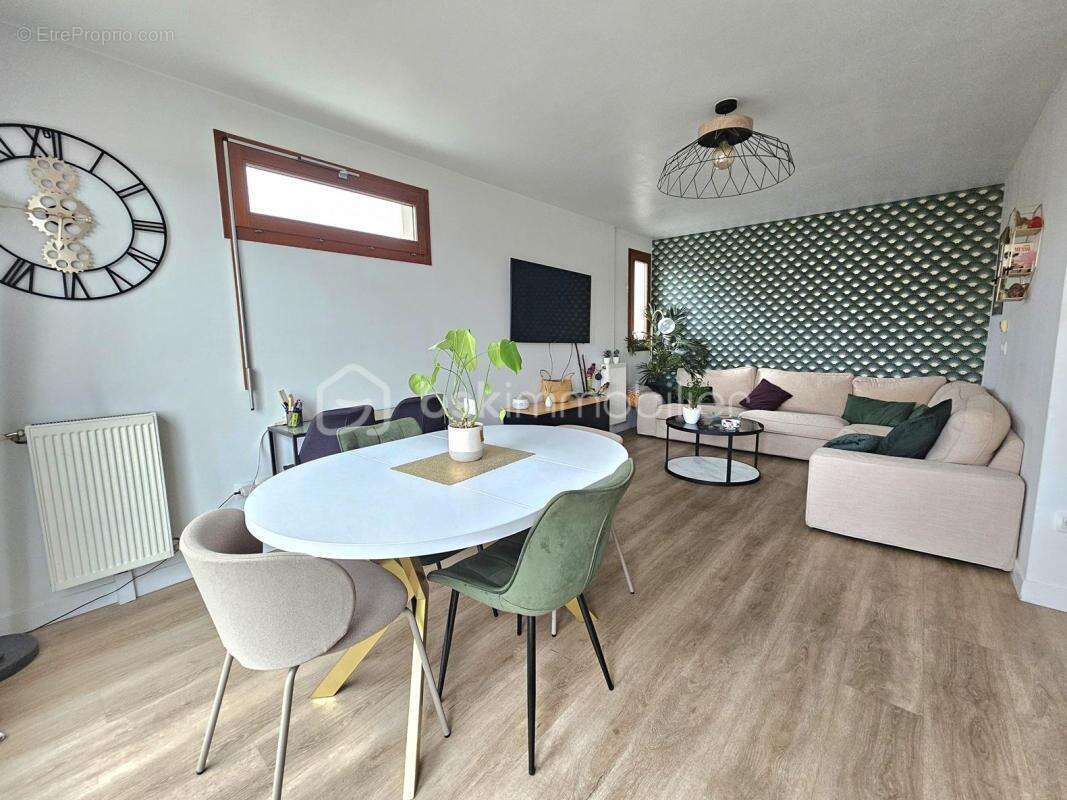 Appartement à TREMBLAY-EN-FRANCE