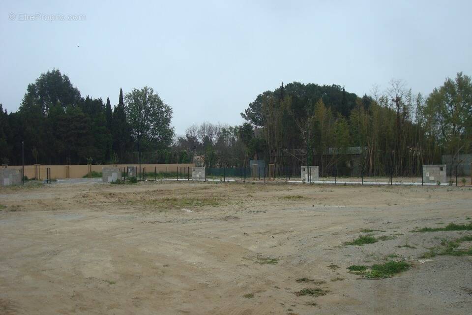 Terrain à ELNE