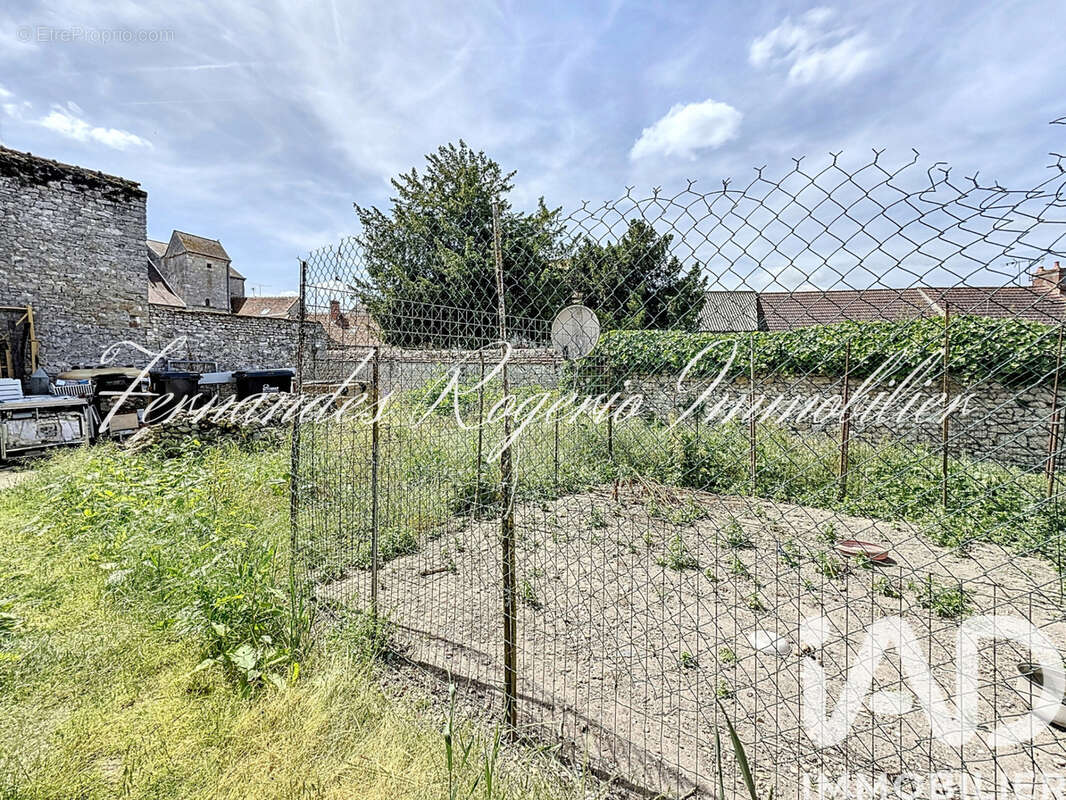 Photo 6 - Appartement à BEAUNE-LA-ROLANDE