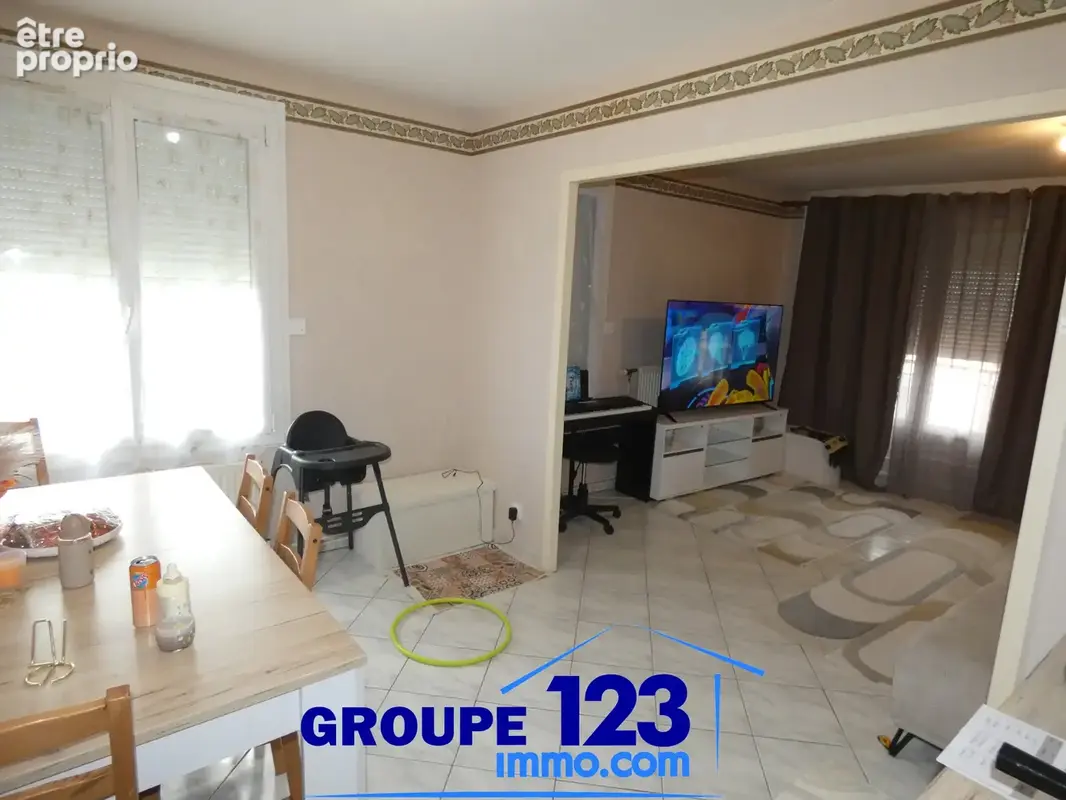 Appartement 4 pièces 80 m² · à Migennes · 79,6 m² · 76 000 €