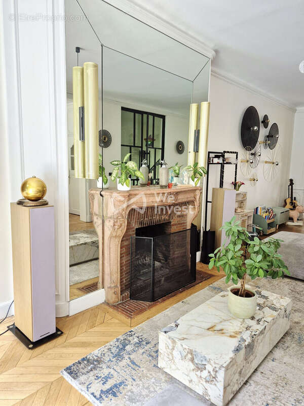 Maison 290 m² à Roubaix  - photo 4