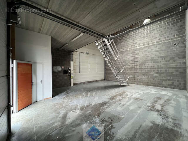 Pour investisseur: local pro loué, renta: 6% nets - photo 3