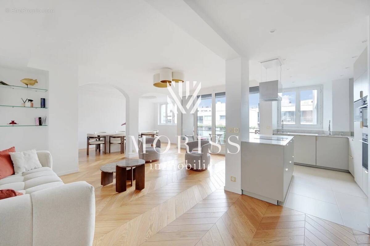Appartement à LEVALLOIS-PERRET