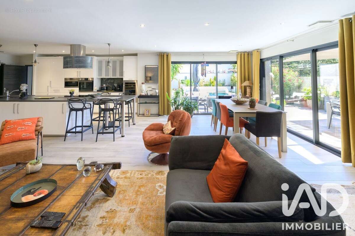 Maison 192 m² à Le Boulou  - photo 2