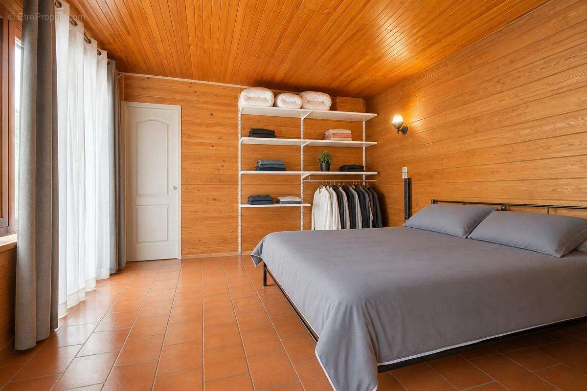 Maison 4 pièces de 121 m² à Meilhac - photo 7