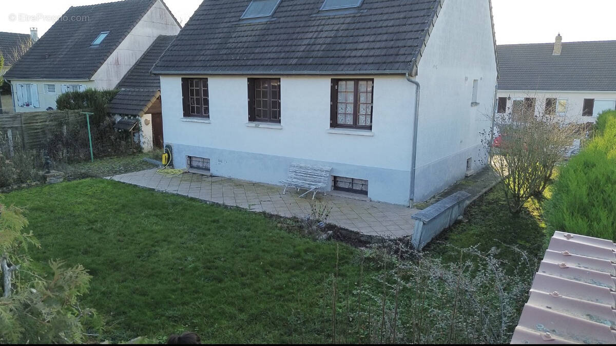 Maison à BREUIL-LE-VERT