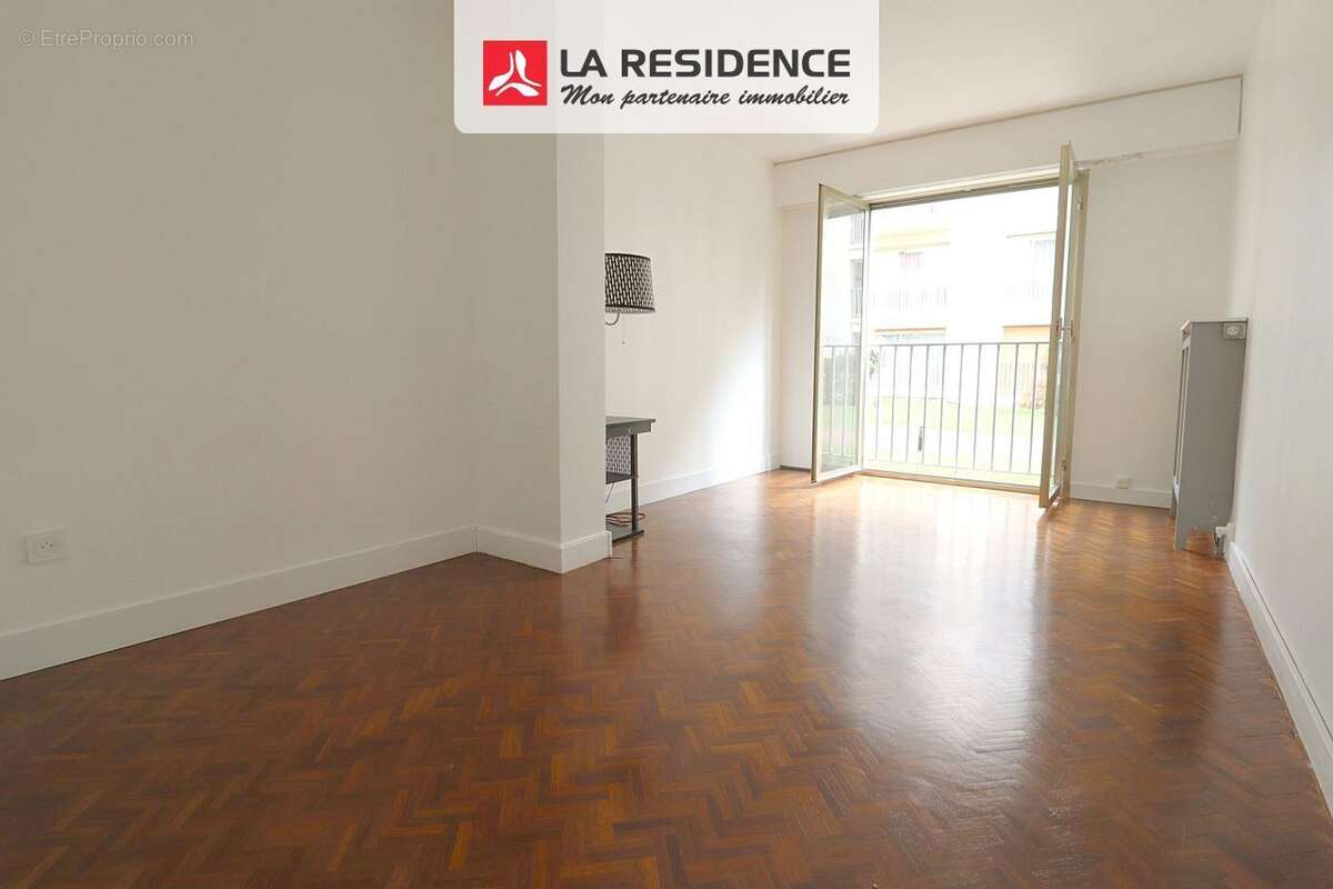 Appartement à VERSAILLES