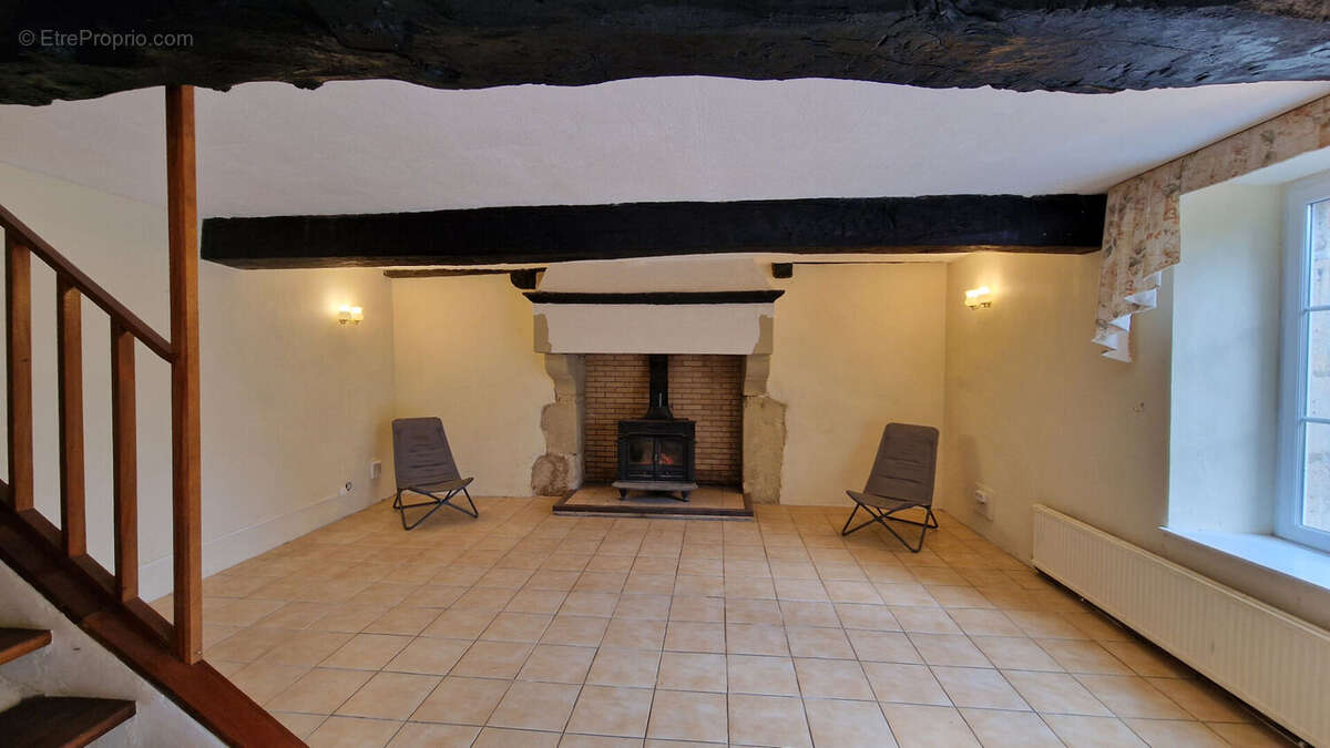 Maison à JUGON-LES-LACS