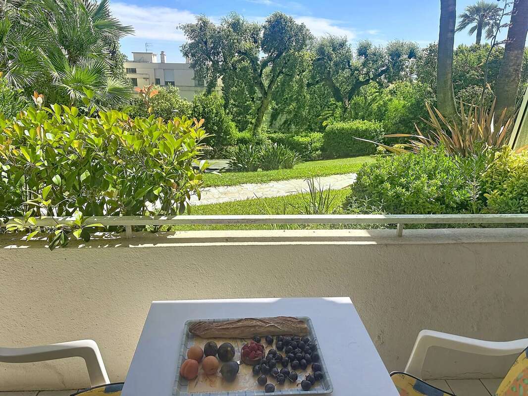 Cannes – basse californie  studio rdj avec terrasse – résidence de standing - photo 11