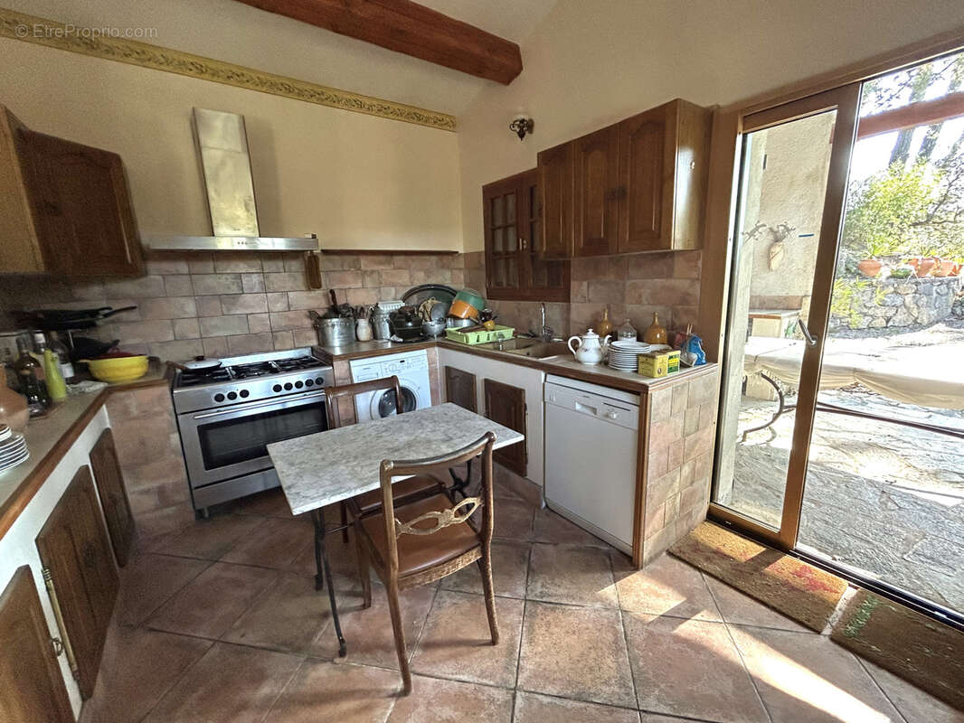 Maison à VILLECROZE