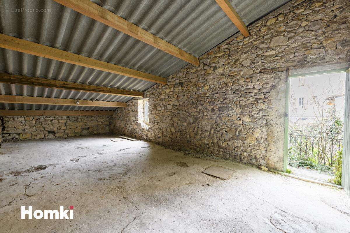 Maison de ville 168m² avec terrain, garages et dépendances sur Saint-Hippolyte-du-Fort - photo 22