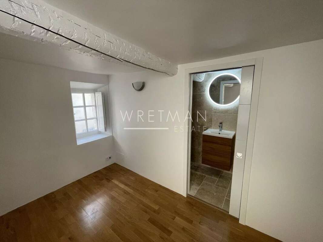 Appartement à VALBONNE