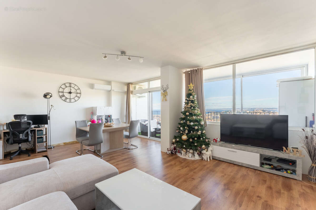 Appartement à MARSEILLE-9E