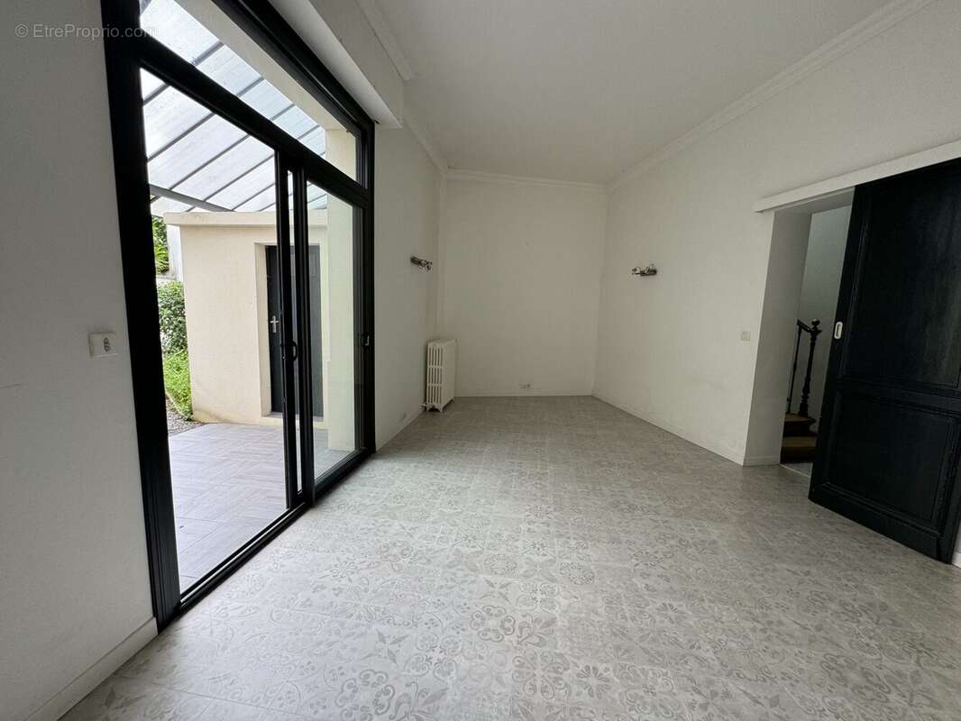 Maison 138 m² à Talence  - photo 4