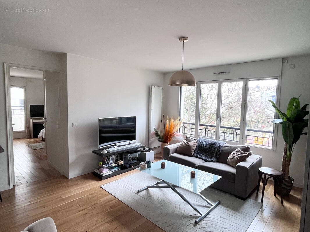 Appartement à SURESNES