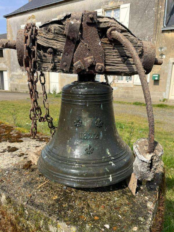 Maison à NOYEN-SUR-SARTHE