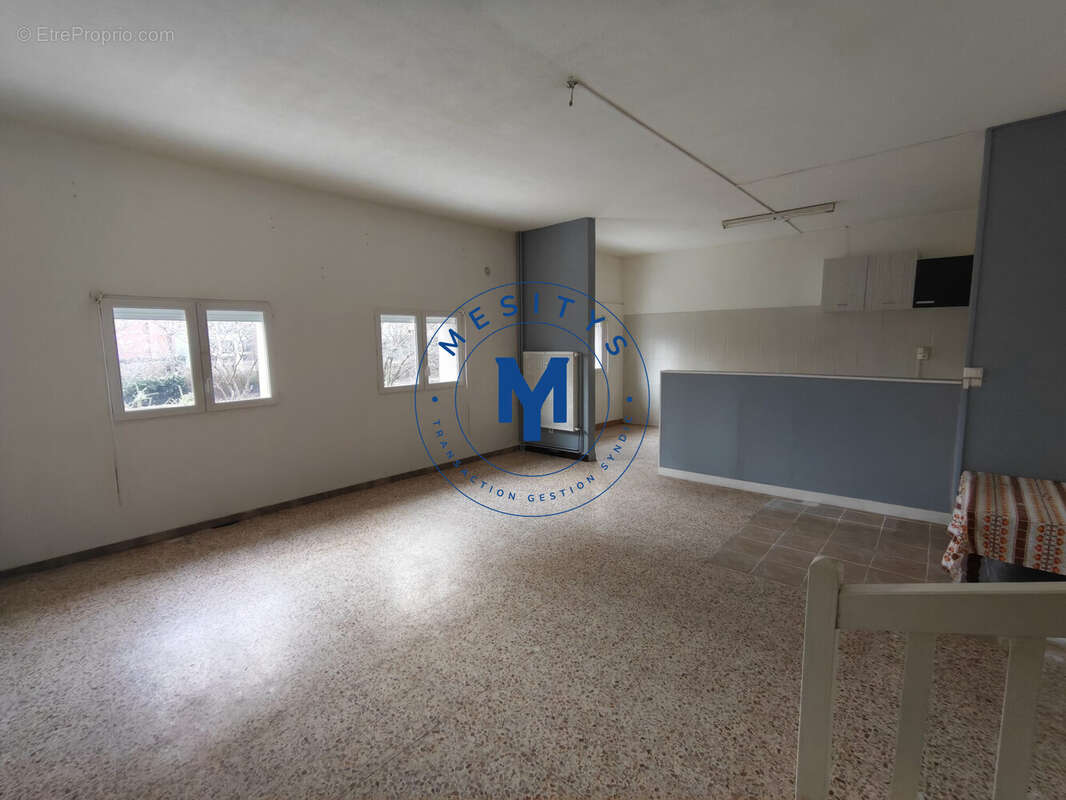 Appartement à SAINT-ETIENNE