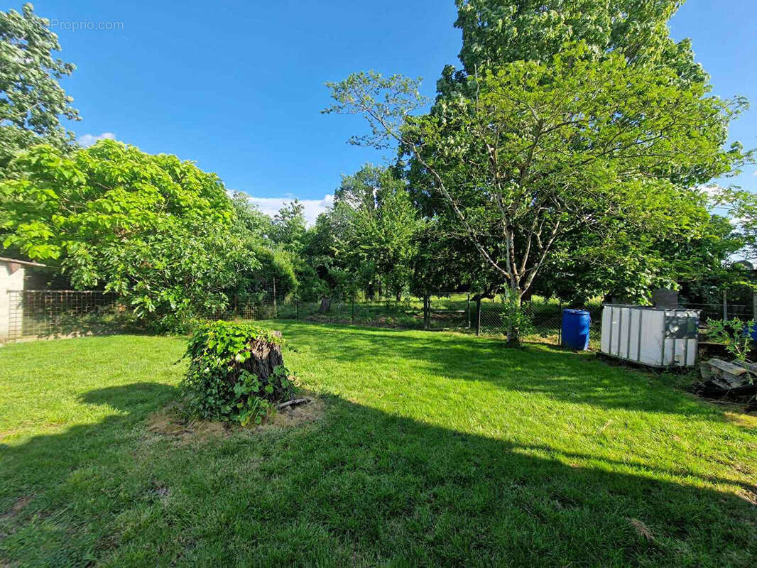 Maison à SAINT-NICOLAS-DE-LA-GRAVE