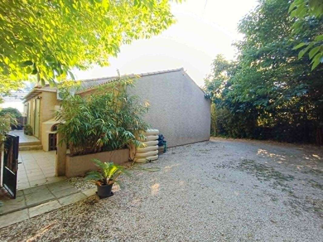 Maison Vitrolles 4 pièce(s) JARDIN et PISCINE - photo 6