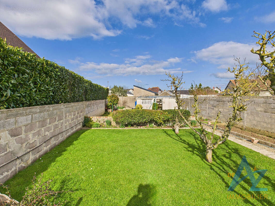 Maison à LION-SUR-MER