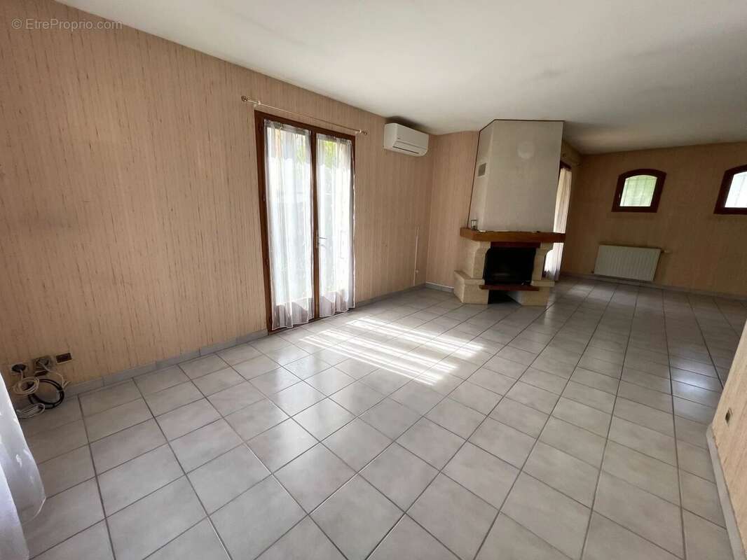 Maison à VIF