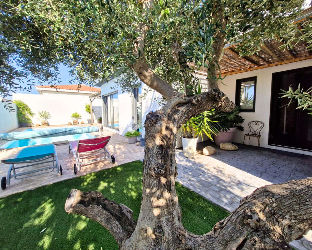 Maison 136 m² à Perpignan  - photo 2