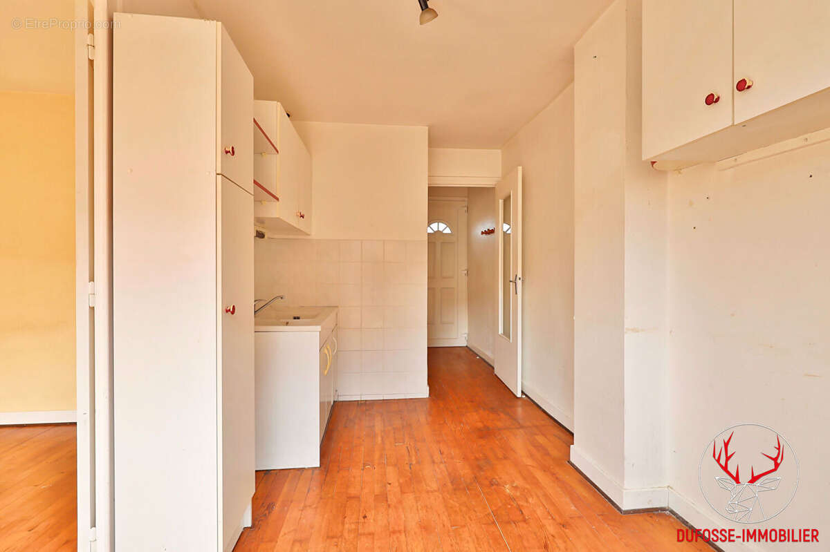 T2 dernier étage avec terrasse 14 m² - photo 4