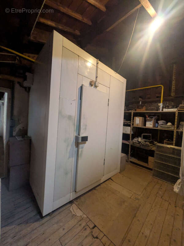 Commerce à FOUGERES