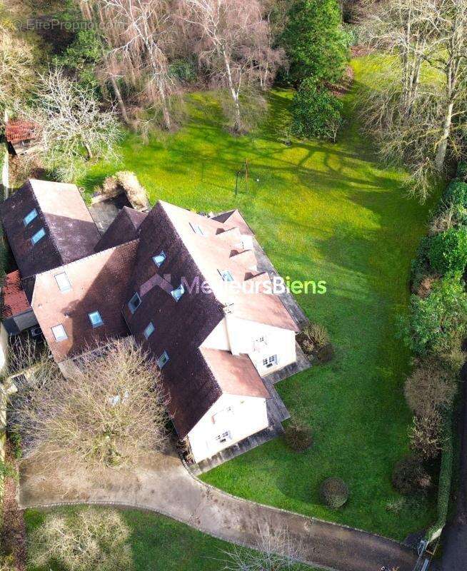 Maison à FEUCHEROLLES