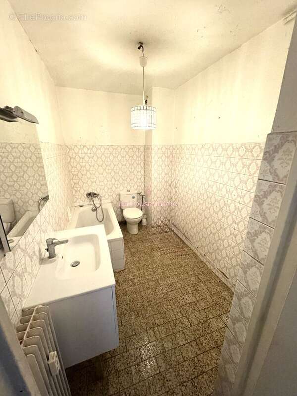 Appartement à MARSEILLE-7E