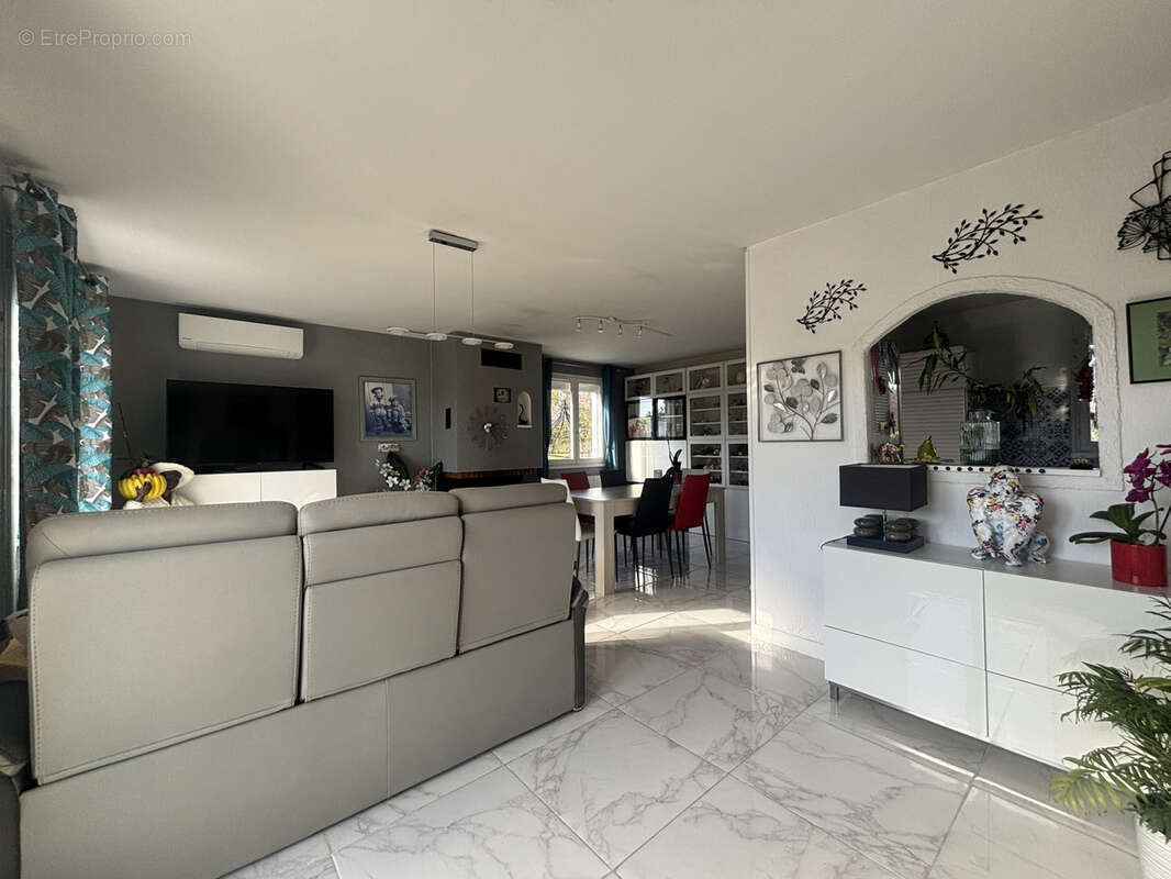 Maison à PONTCHARRA-SUR-TURDINE