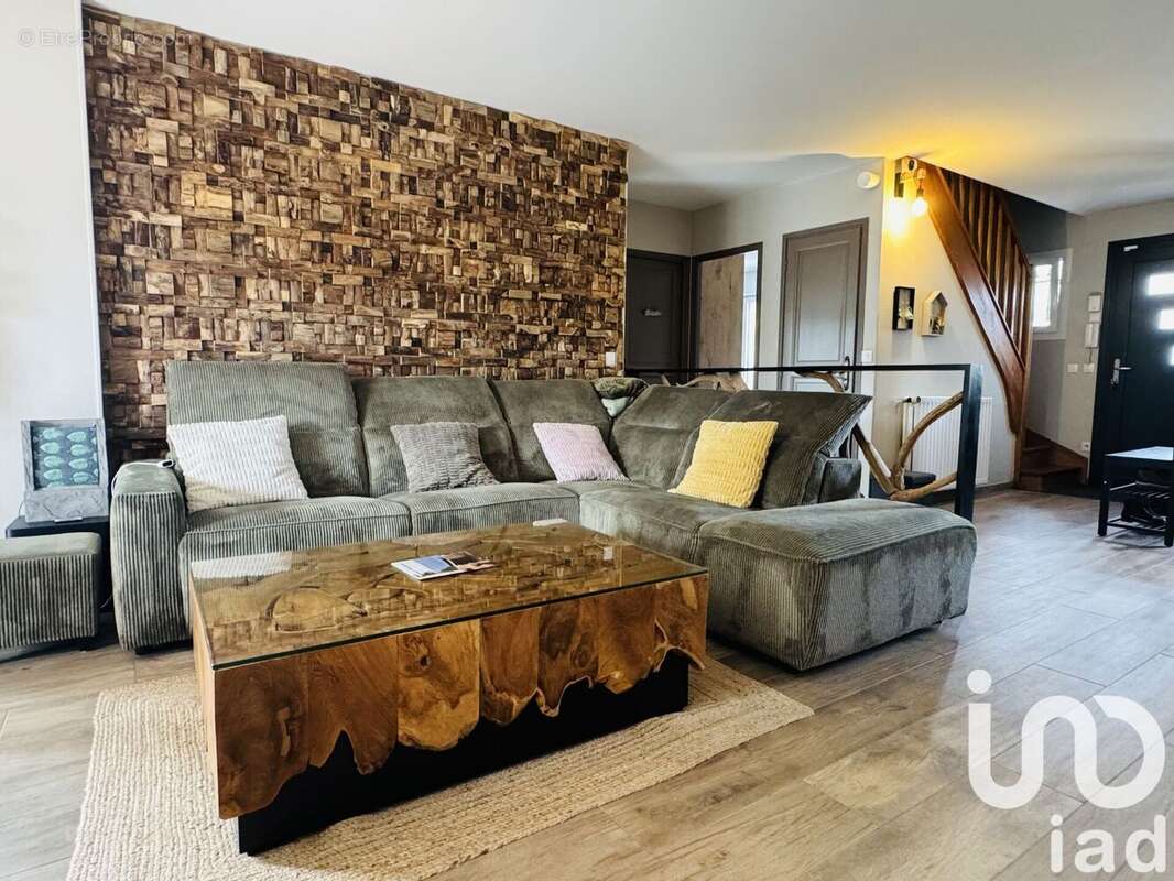 Photo 3 - Maison à SAINT-FARGEAU-PONTHIERRY