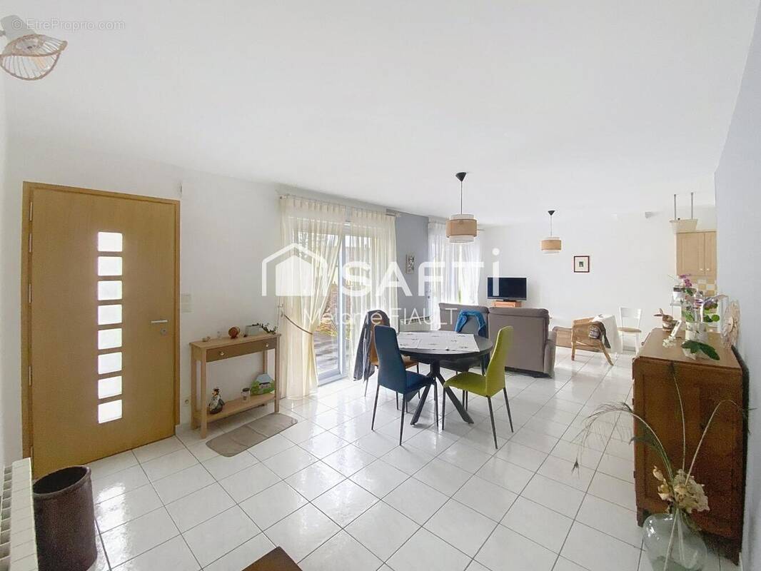 Photo 1 - Maison à LA LANDE-PATRY
