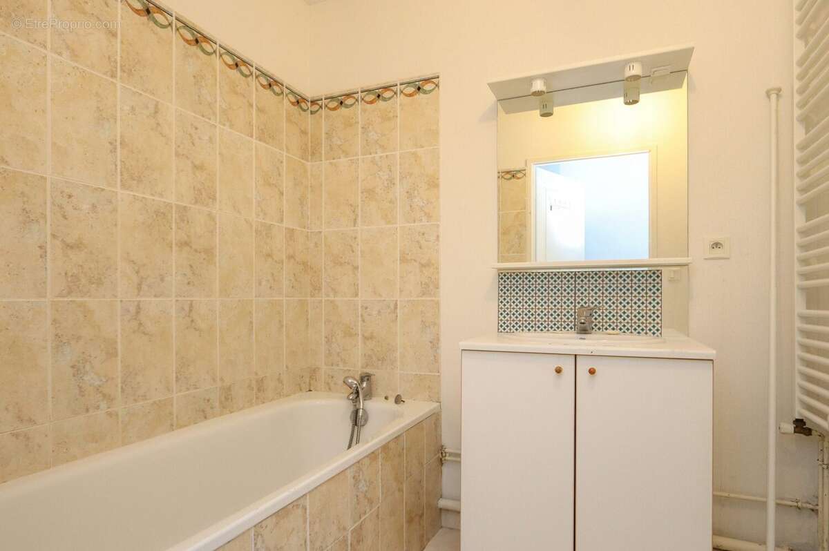 Appartement à FLEURY-LES-AUBRAIS