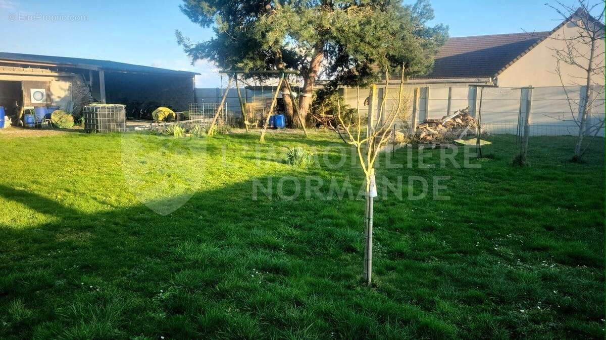 Maison à LA VILLENEUVE-EN-CHEVRIE