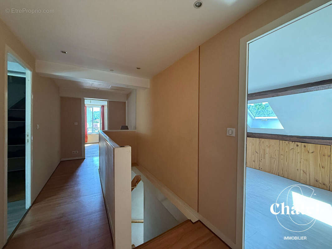 Maison de maître - 4 ch - S/s total - Jardin constructible - photo 12