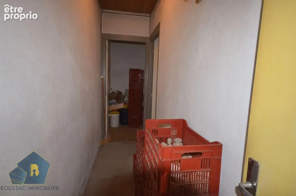 Maison 55 m² à Saint-Silvain-Bas-Le-Roc  - photo 5