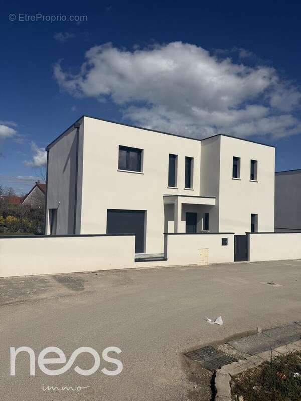 Maison à AHUY