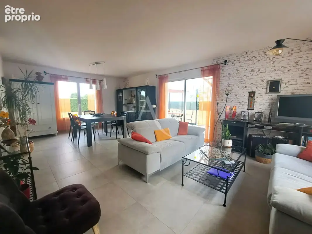 Maison contemporaine de plain-pied - 127 m² environ - Les Herbierss - photo 3