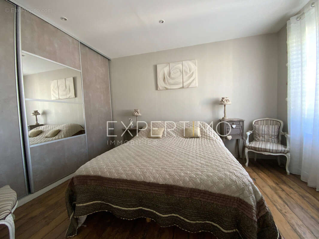 Maison à TALMONT-SAINT-HILAIRE