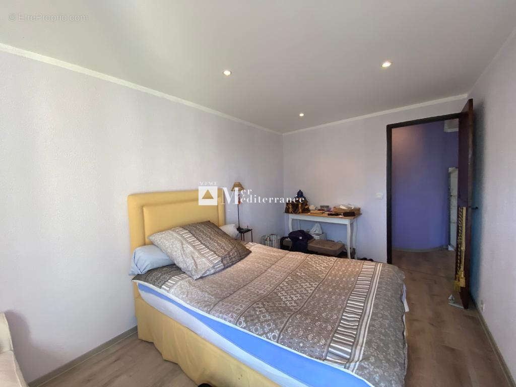 Appartement à GRIMAUD