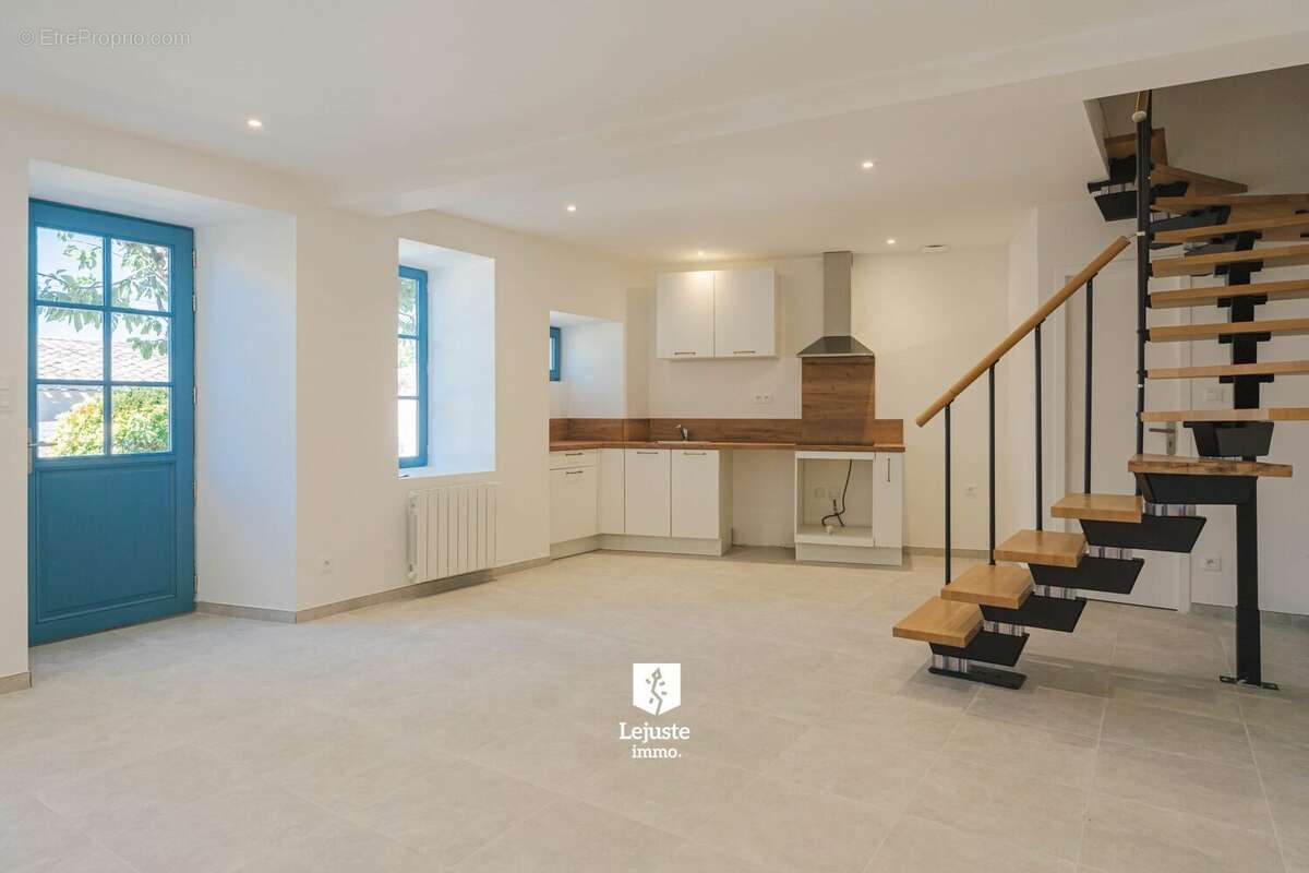 Maison 65 m² à Montreal  - photo 9