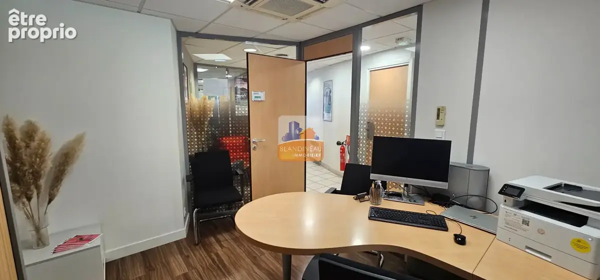 St sebastien sur loire  locataire en place local commercial 132 m2 place cambronne - photo 14