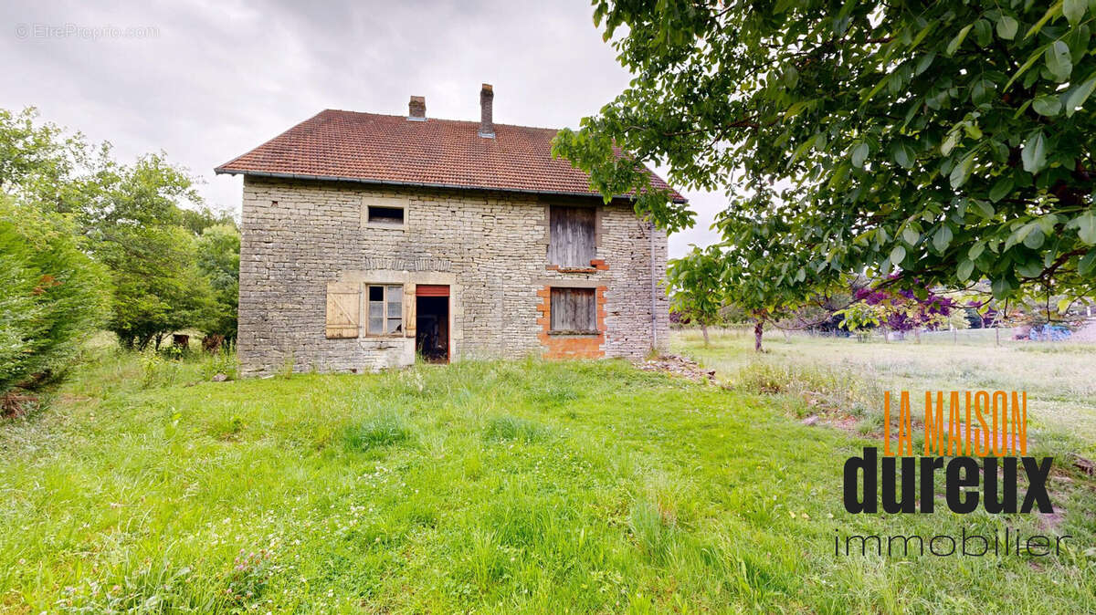 Maison 129 m² à Vars  - photo 2