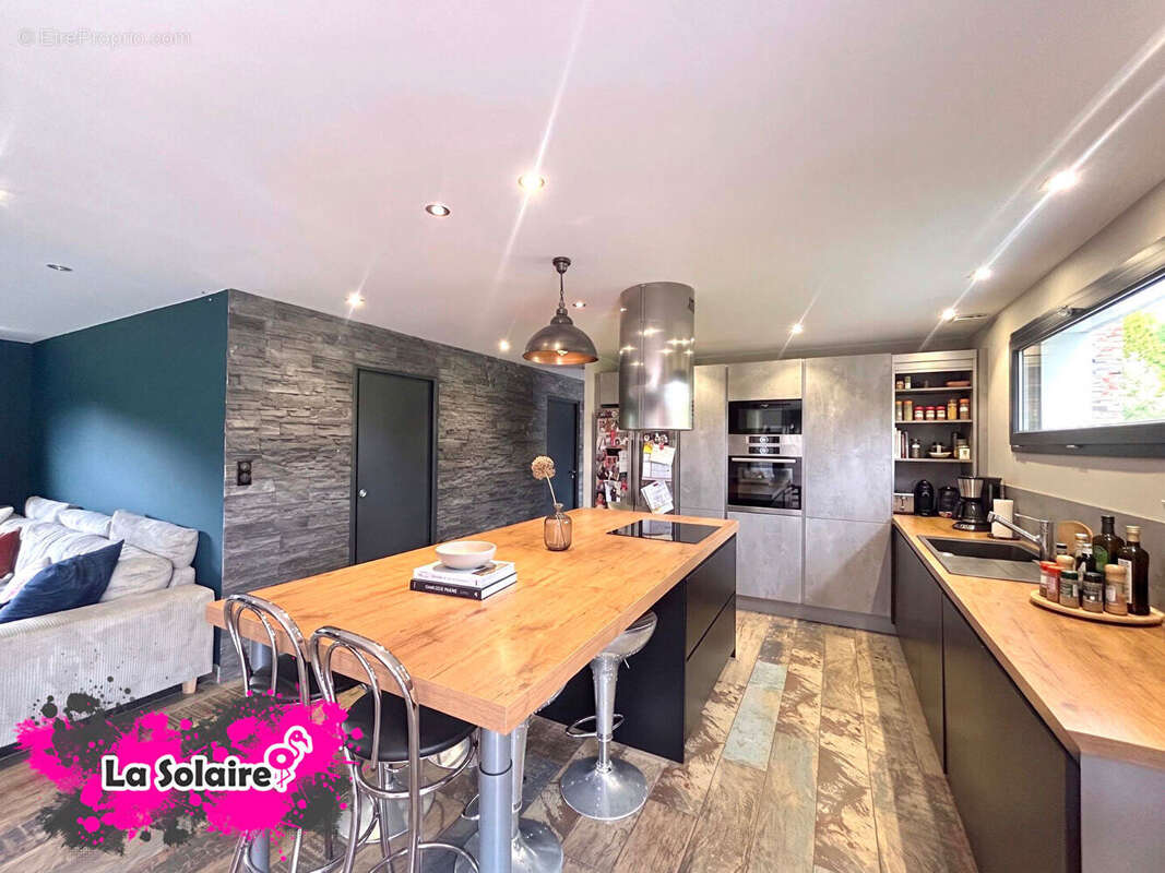 Maison 131 m² à Fontenay  - photo 8