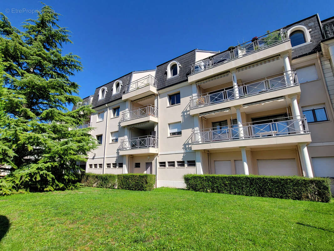 Appartement à CHEVIGNY-SAINT-SAUVEUR
