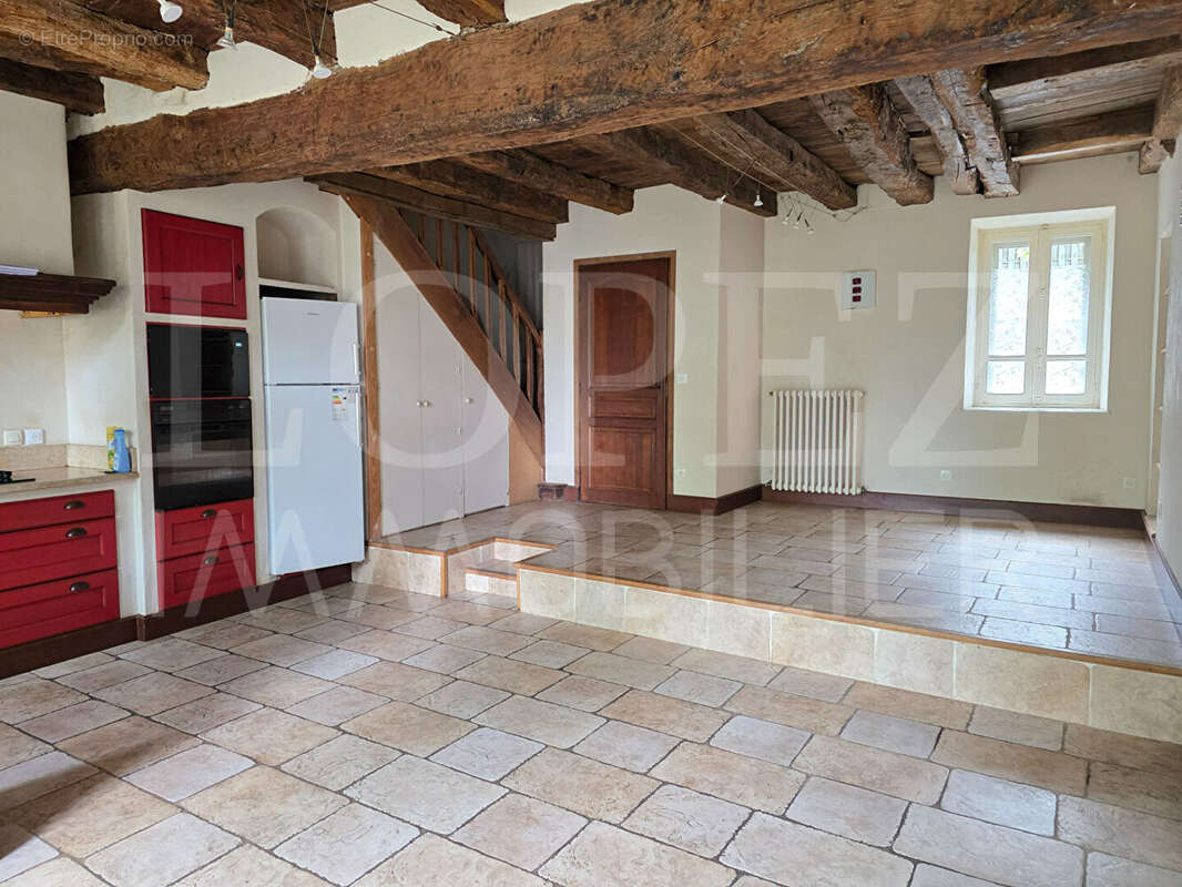 Maison à AIGUEFONDE