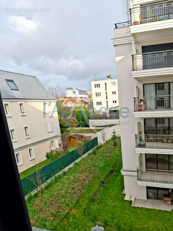 Appartement à SURESNES