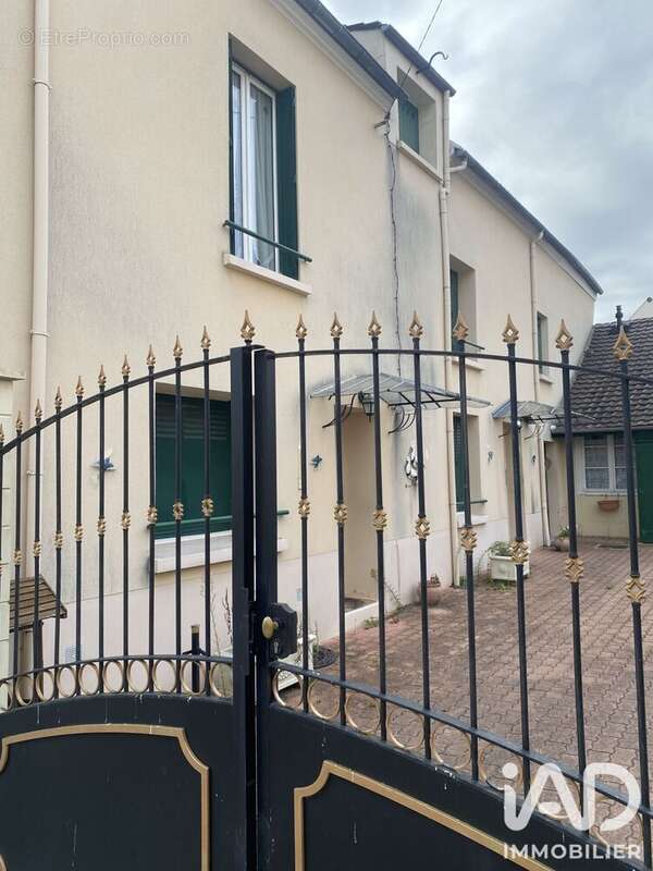 Photo 3 - Maison à NANTEUIL-LES-MEAUX